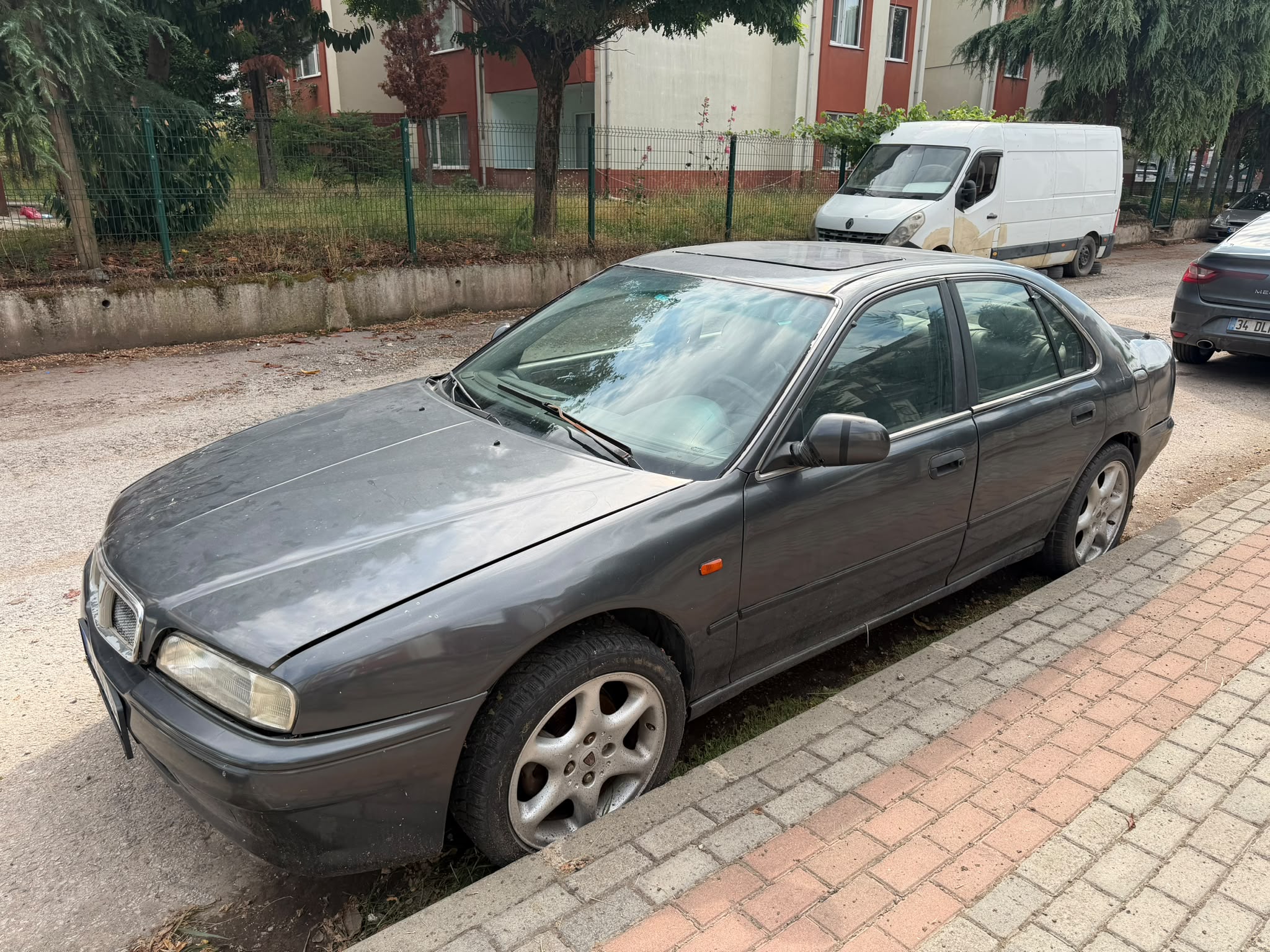 ROVER 620 SE OTOMATİK  HONDA MOTORLU
